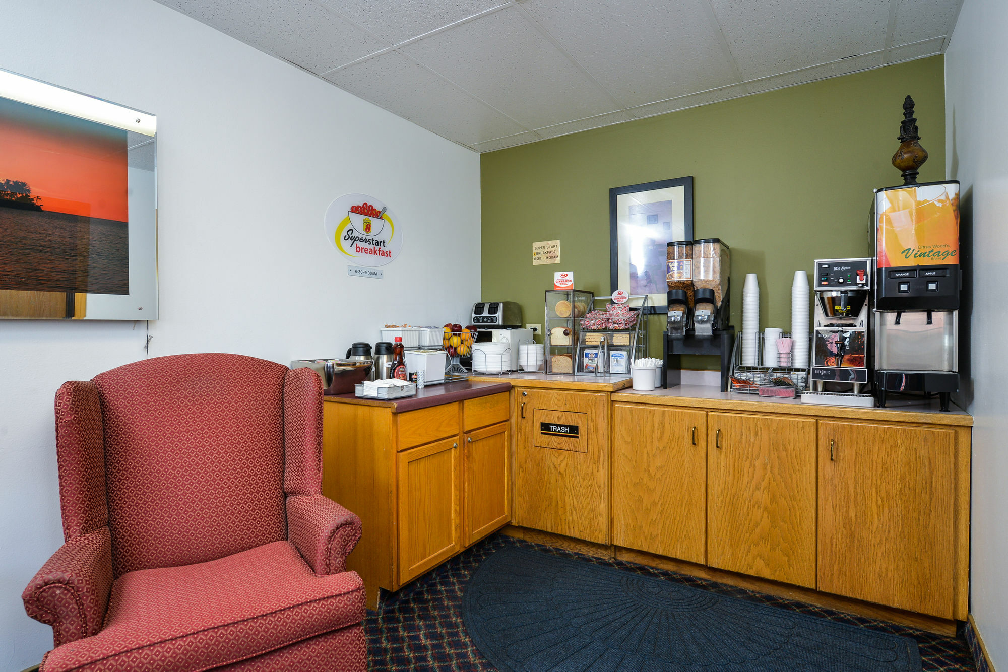 Hotel Super 8 By Wyndham Minot Airport Exterior foto